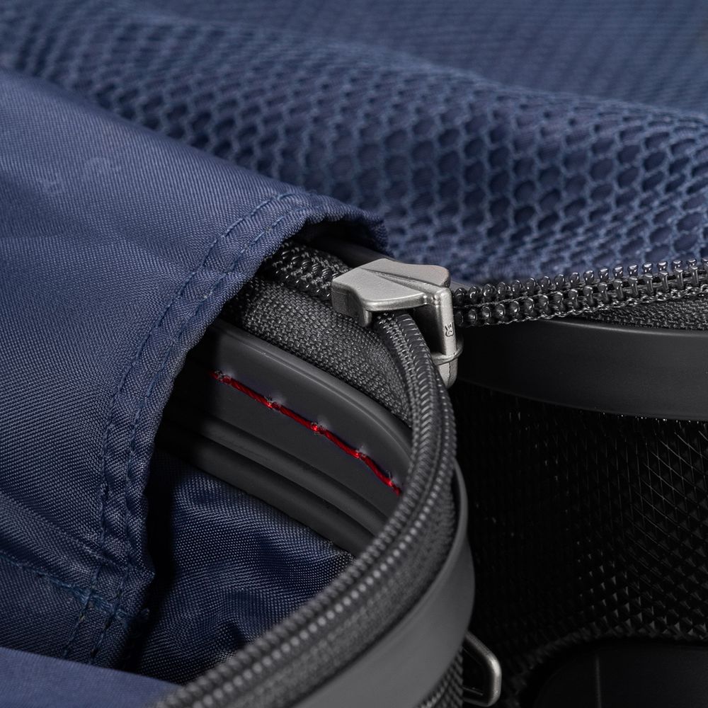 Чемодан Uno Zip Special L