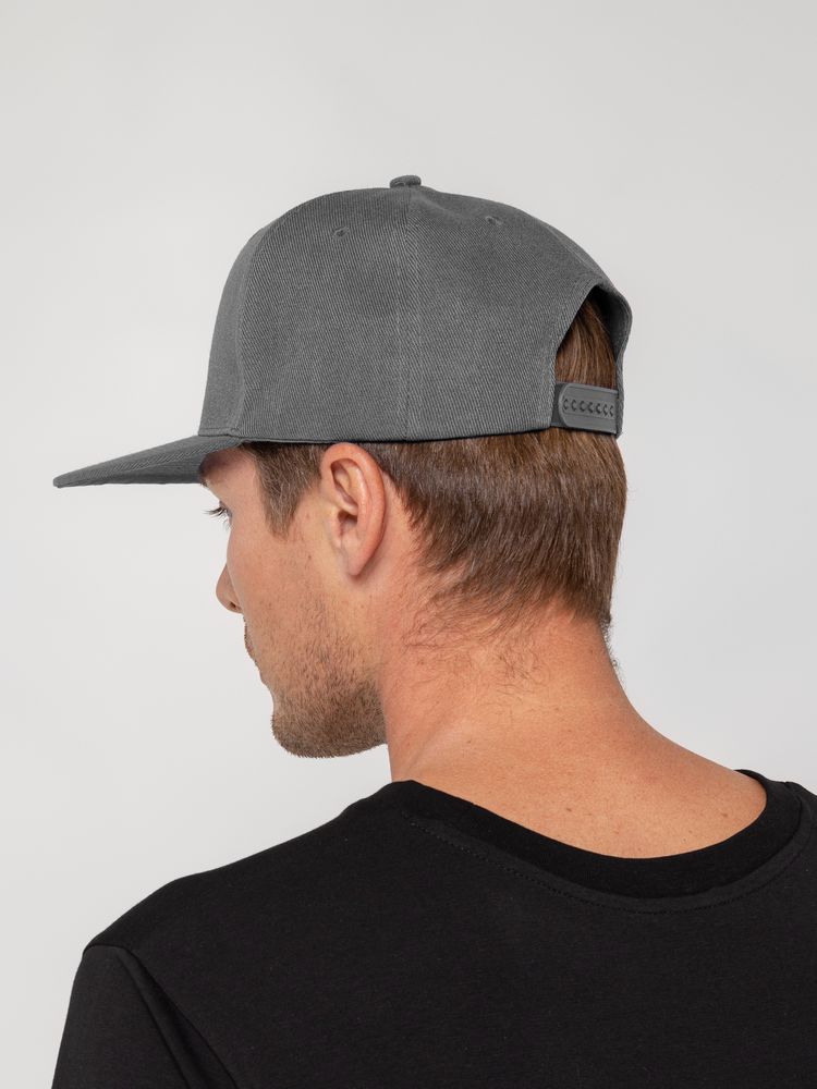 Бейсболка Snapback с прямым козырьком